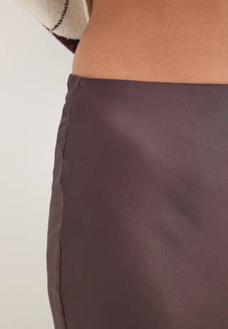 Viellette Hw Midi Skirt Brown