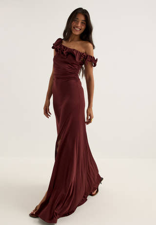 Flounce Neckline Soft Gown Red