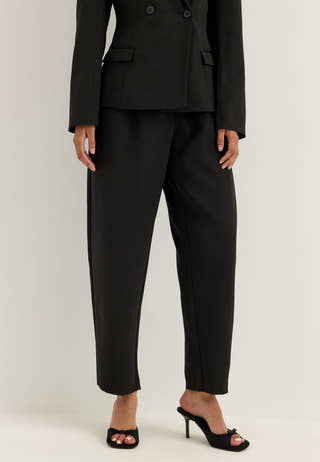 Mid Waist Barrel Trousers Black