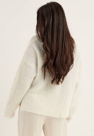 Knitted Scarf Sweater White