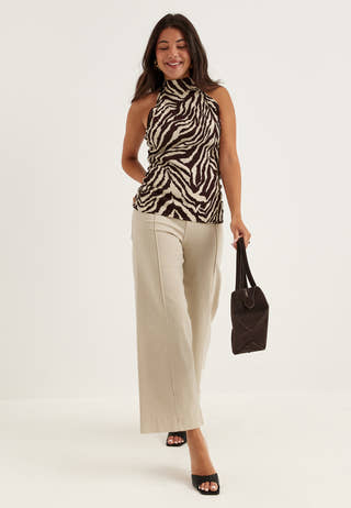 Vijuliet Halterneck Top