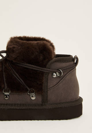 Lacing Faux Fur Boot Brown
