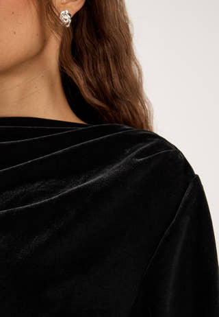 Velvet Top Black