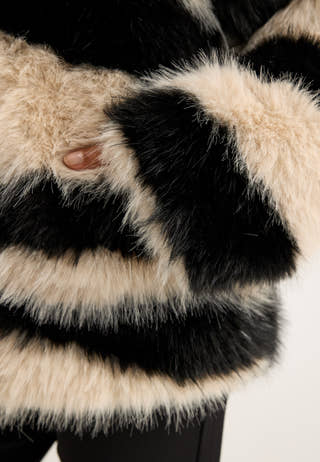 Short Faux Fur Coat Patterned