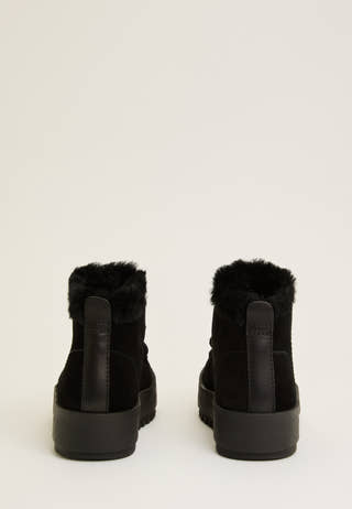 Mount Marty Moc Suede Boot Black