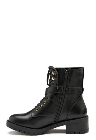 Delyn Buckle Boot