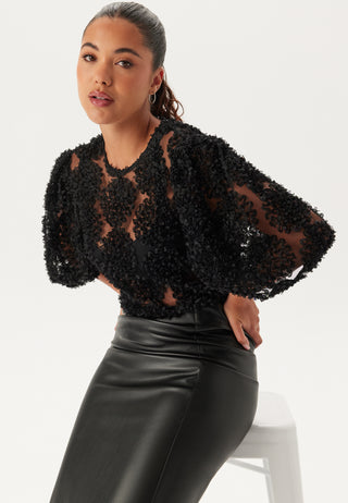 3D Flower Puff Sleeve Blouse