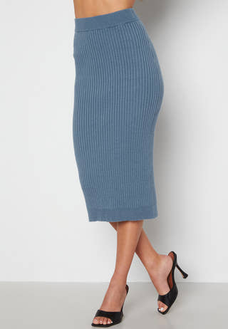 Amira knitted skirt
