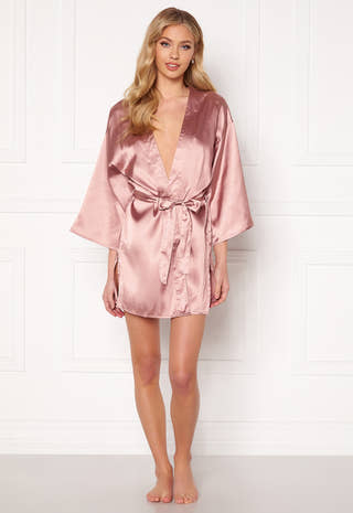 Aylin Robe