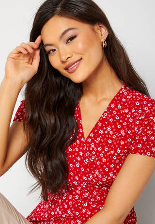 Caylee wrap top
