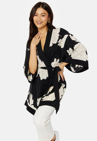 Dayana kimono