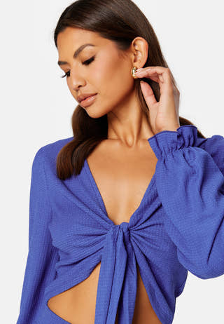 Lillia front tie set