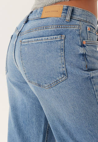 Low Waist Straight Jeans