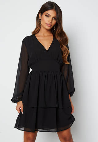 Lycantie dress
