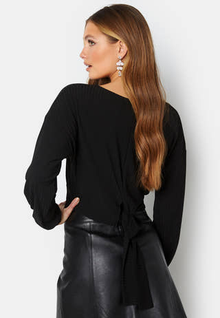 Nicolina long sleeve tie top