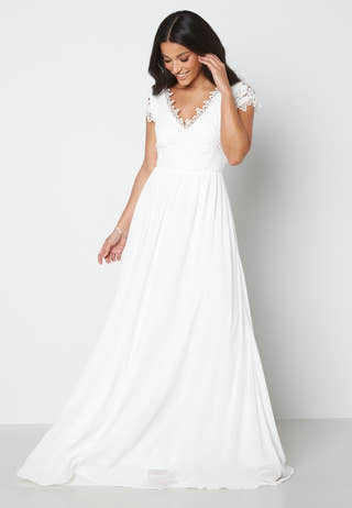 Amelia Wedding Gown