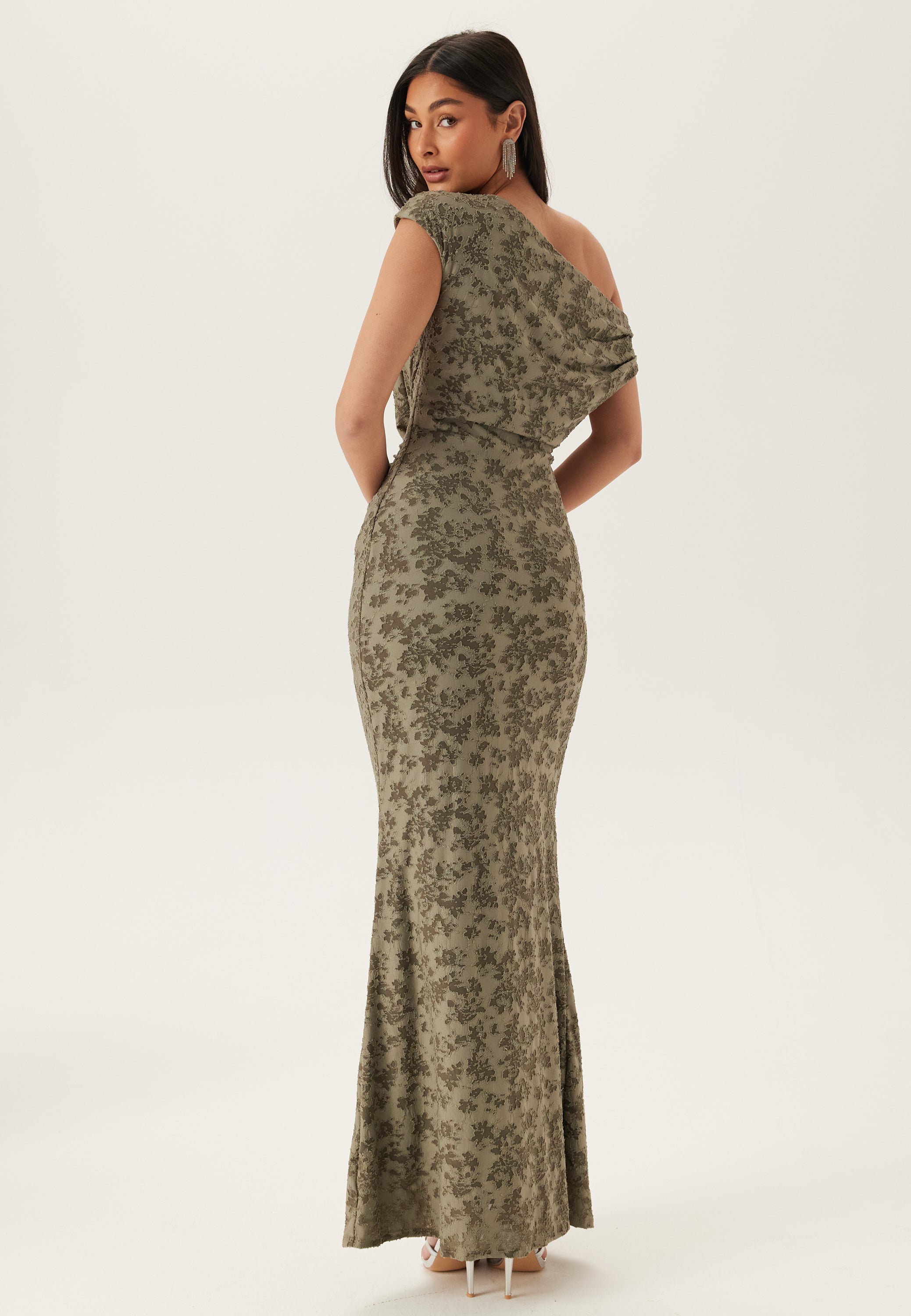 Bubbleroom occasion – Asymmetric Draped Burnout Maxi Dress – Dresses – Green