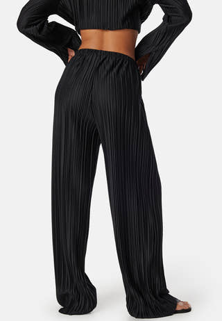 Pleated Wide Trousers