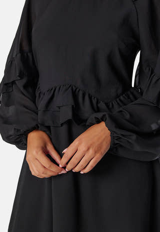 Round Neck Short Frill Dress