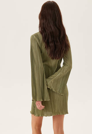 bubbleroom-short-pleated-frill-dress_5