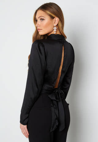 Skyla ruched bow blouse
