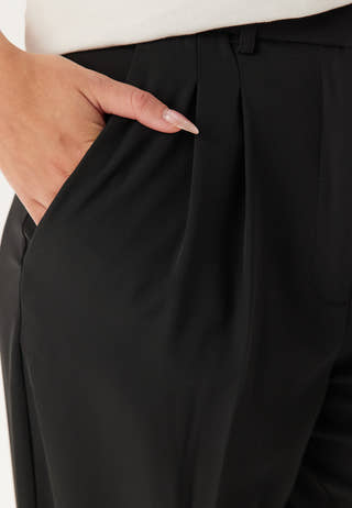 Straight Leg Pleated Suit Pants
