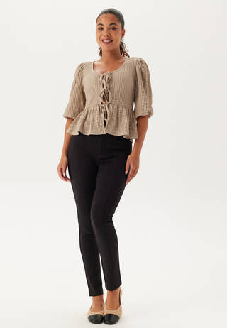 Structure Flounce Top