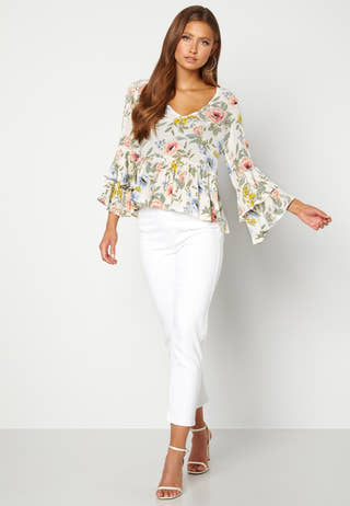 Thea flounce top