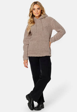 Una fluffy teddy hoodie