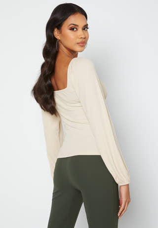 Wynona Top