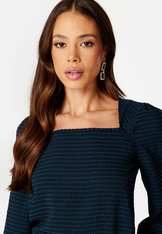 Yara puff sleeve top