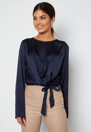Yasmin short tie blouse