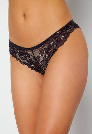 Dakota Brazilian