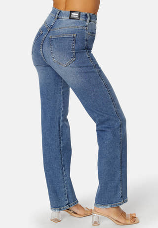 Moxy Straight