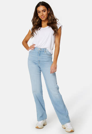 Moxy Straight