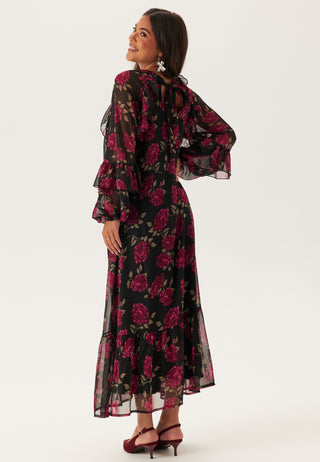emelie-olson-x-bubbleroom-frill-maxi-dress-blackfloral_3
