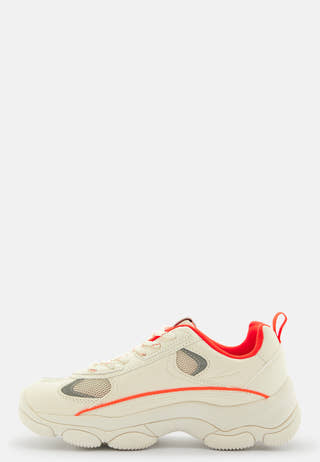 Strada Lucid