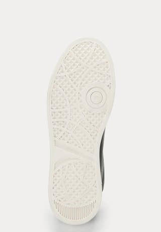 Avona Sneaker