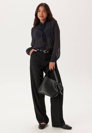 Reg Dot Print Bow Blouse