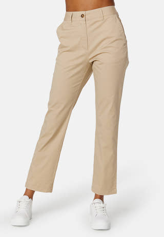 Slim Chinos