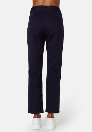 Slim Chinos