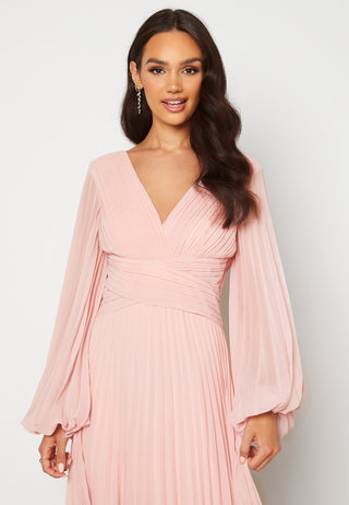 Pleated Balloon Sleeve Maxi Dress