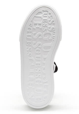 Ivee Sneakers