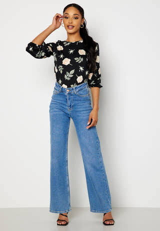 Blenda puff sleeve top