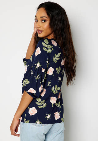 Blenda puff sleeve top