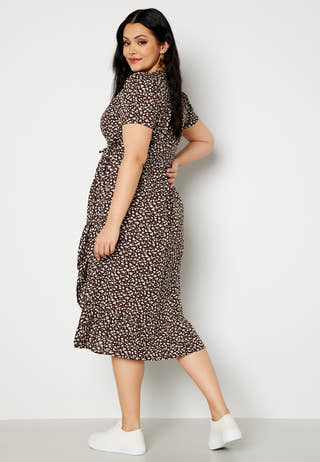 Evie puff sleeve wrap dress