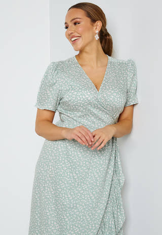 Evie puff sleeve wrap dress