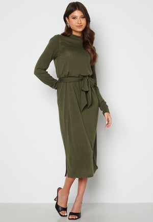 Faith cosy midi dress