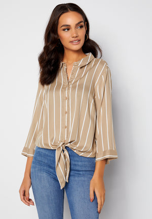 Juliette ss knot shirt