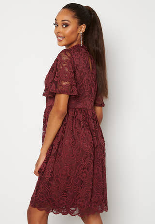 Li lace dress